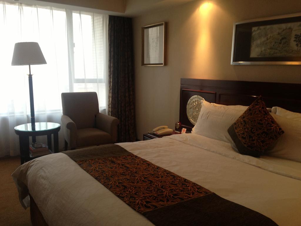 Grand Dynasty Culture Hotel Xi'An Сиан Екстериор снимка